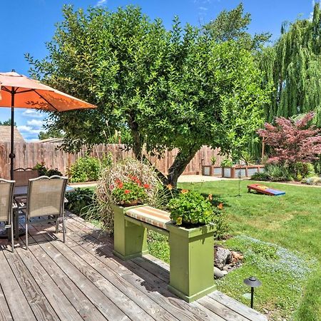 Central Medford Family Retreat With Large Yard! Экстерьер фото